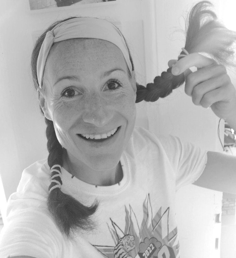 Claudia Setschnagg – Tänzerin, Embodiment Coach und Raumhalterin