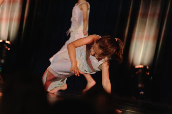 HIP HOP MINIS (6-8)
